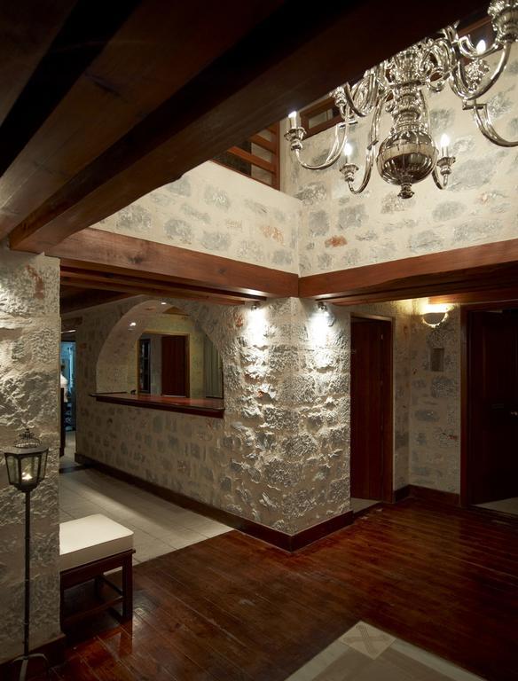 Porto Vitilo Boutique Hotel Karavostásion Eksteriør billede