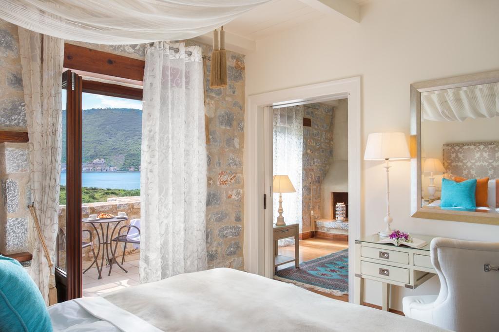 Porto Vitilo Boutique Hotel Karavostásion Eksteriør billede
