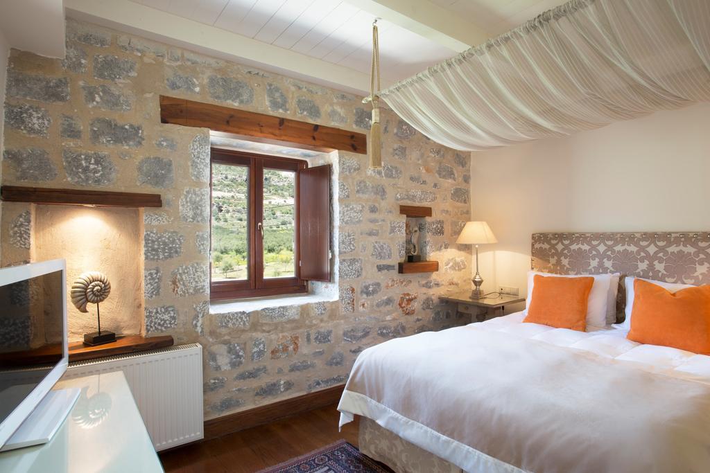 Porto Vitilo Boutique Hotel Karavostásion Eksteriør billede