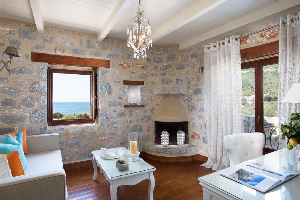 Porto Vitilo Boutique Hotel Karavostásion Eksteriør billede