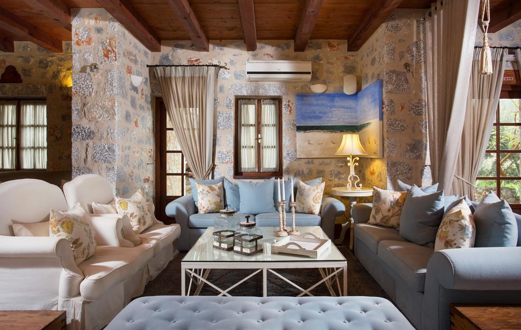 Porto Vitilo Boutique Hotel Karavostásion Eksteriør billede