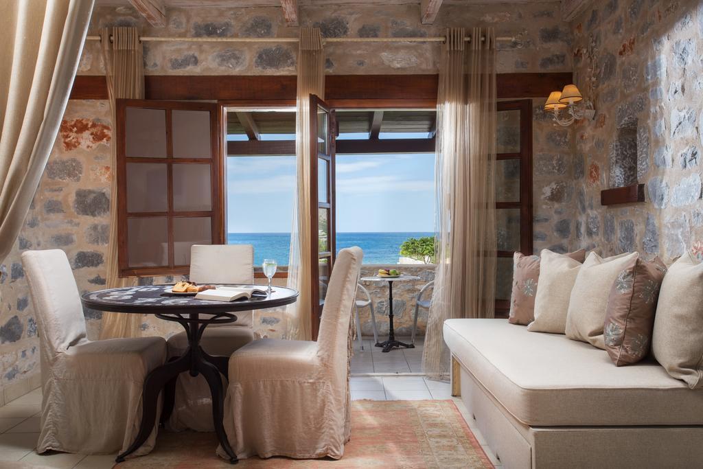 Porto Vitilo Boutique Hotel Karavostásion Eksteriør billede