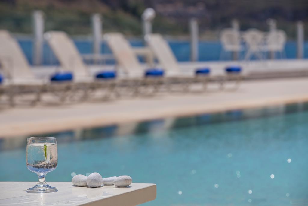 Porto Vitilo Boutique Hotel Karavostásion Eksteriør billede