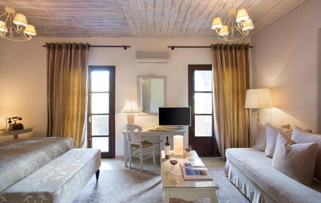 Porto Vitilo Boutique Hotel Karavostásion Eksteriør billede